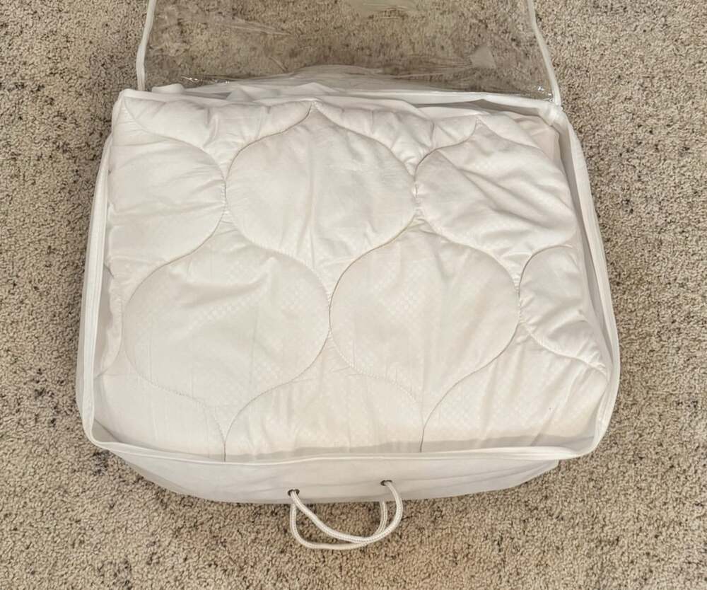 MATBEBY Full XL Mattress Pad Cooling Breathable Mattress Topper, Quilted Fitted